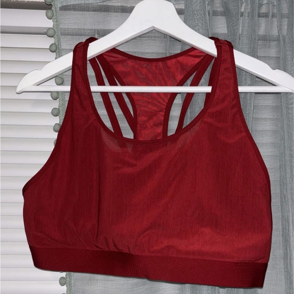 Fabletics Women's Burgundy Sports Bra